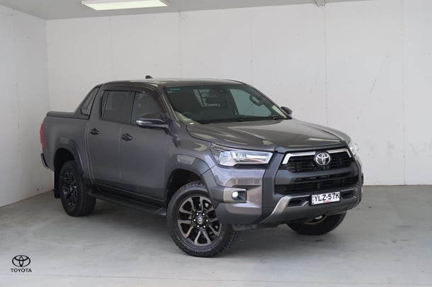 Image of 2022 Toyota Hilux Rogue