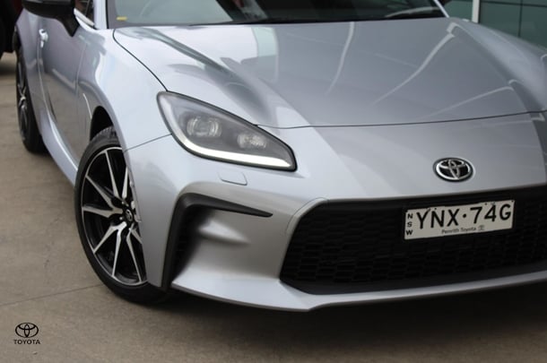 2023 Toyota GR86 GT in Silver