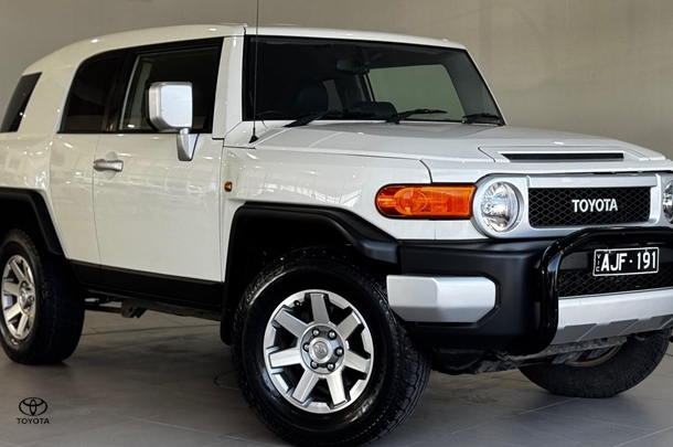 2016 Toyota FJ Cruiser FJ Cruiser in White