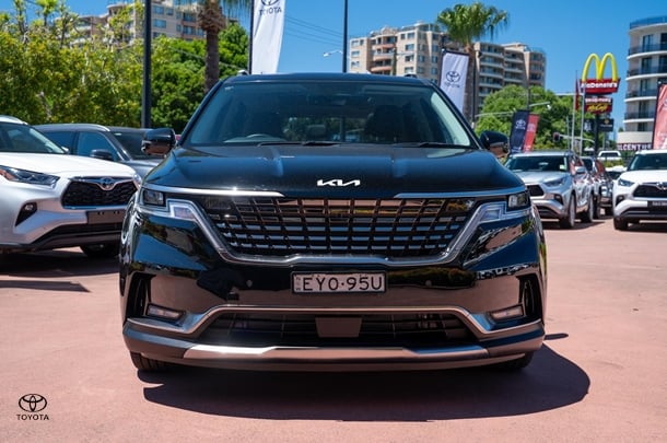 2023 Kia Carnival Special Edition in Other