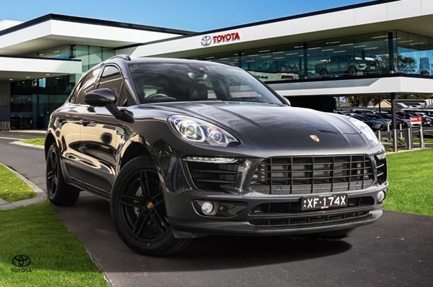 Image of 2018 Porsche Macan S