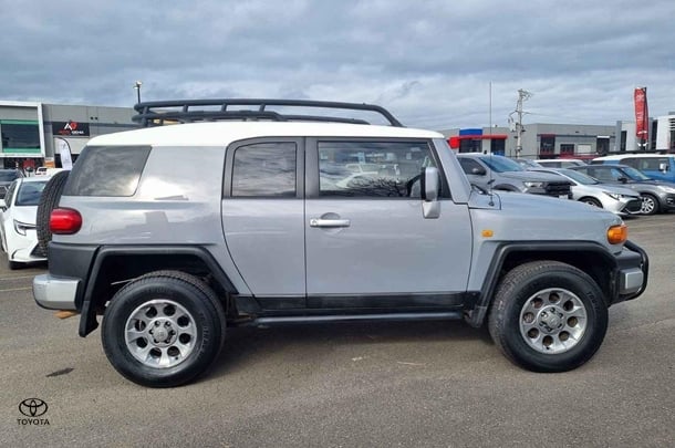 2012 Toyota FJ Cruiser FJ Cruiser in Two Tone Silver
