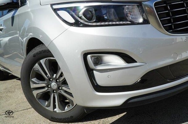 2019 Kia Carnival SLi in Silver