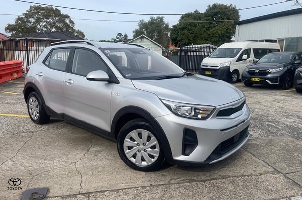 2023 Kia Stonic S in Sparkling Silver (Kcs)