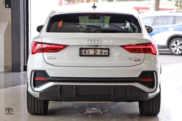 2022 Audi Q3 40 TFSI S line in White