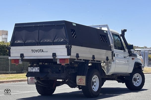 2010 Toyota Landcruiser Workmate in White