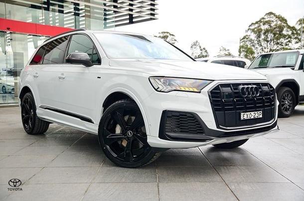 Image of 2022 Audi Q7 55 TFSI S line
