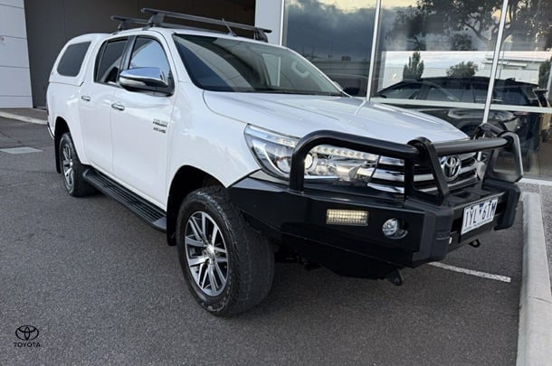 Image of 2017 Toyota Hilux SR5