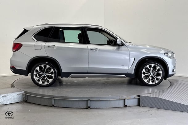 2017 BMW X5 xDrive30d in Silver