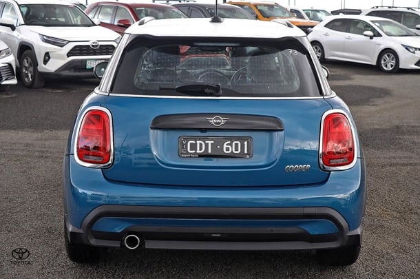 2022 MINI Hatch Cooper Classic in Blue