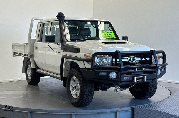 2022 Toyota Landcruiser GXL in White