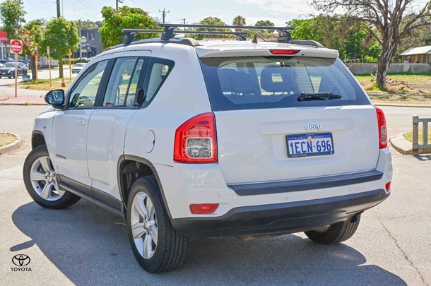 2013 Jeep Compass Sport in White