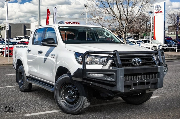 Image of 2022 Toyota Hilux SR