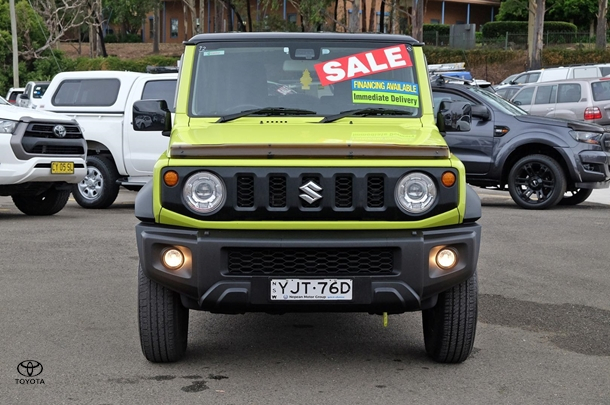 2019 Suzuki Jimny Base in Green