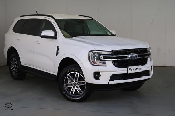 Image of 2023 Ford Everest Trend