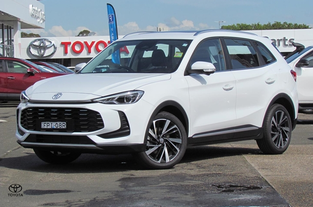 2025 MG ZS Essence Hybrid+ in White