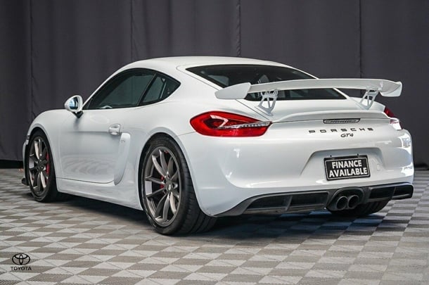 2015 Porsche Cayman GT4 in White