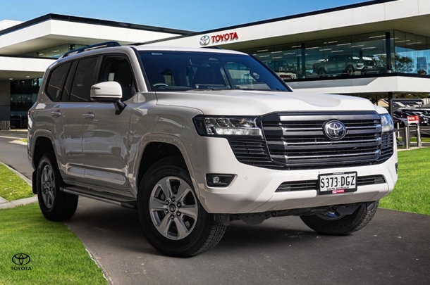 Image of 2025 Toyota Landcruiser GXL