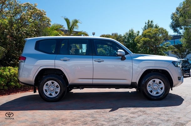 2025 Toyota Landcruiser GX in Silver
