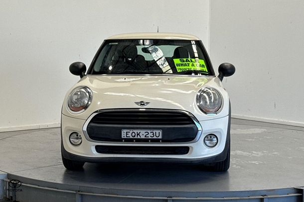 2014 MINI Hatch One in White