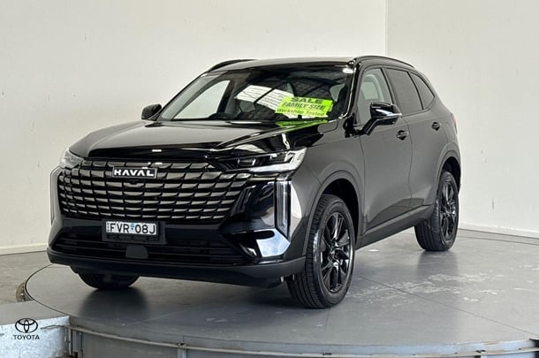 2025 GWM Haval H6 Ultra PHEV in Golden Black