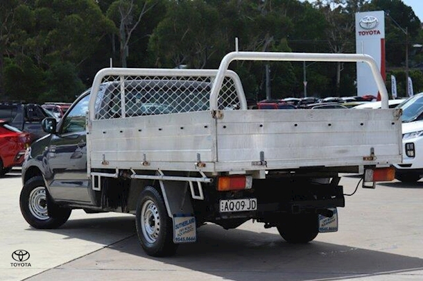 2007 Toyota Hilux Workmate in Grey