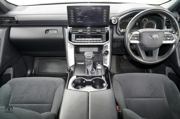 2023 Toyota Landcruiser GXL in White