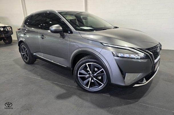 Image of 2022 NISSAN QASHQAI ST-L
