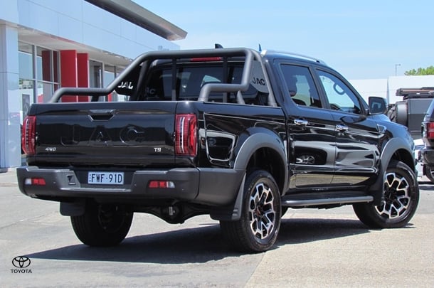 2024 JAC T9 Haven in Karak Black (Aaa)