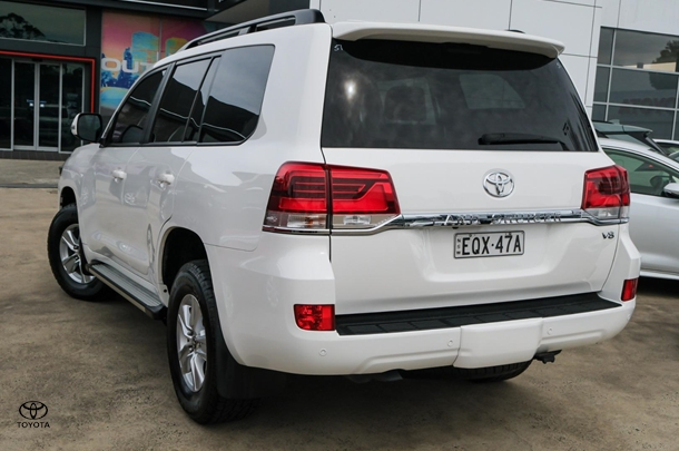2021 Toyota Landcruiser GXL in White