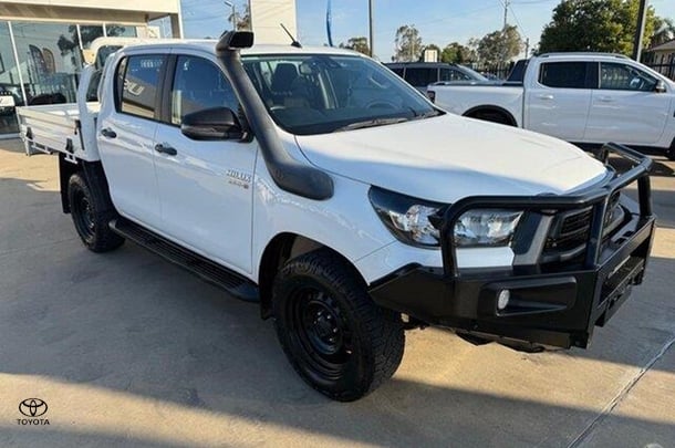 Image of 2020 Toyota Hilux SR