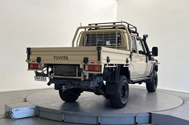 2020 Toyota Landcruiser GXL in Beige