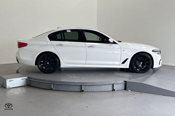 2017 BMW 5 Series 530i M Sport in Brown