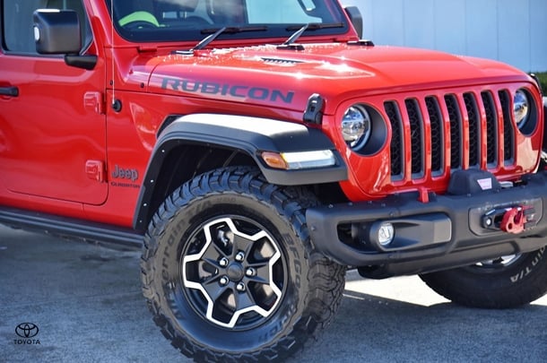 2022 Jeep Gladiator Rubicon in Red
