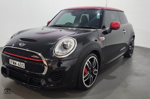2015 MINI Hatch Cooper S in Black