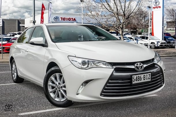 Image of 2015 Toyota Camry Altise