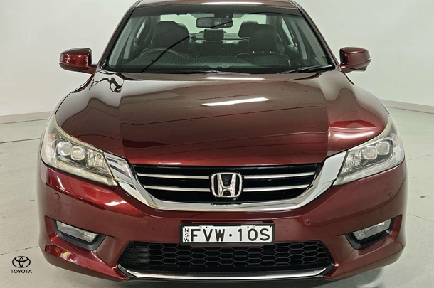 2015 Honda Accord VTi-L in Red