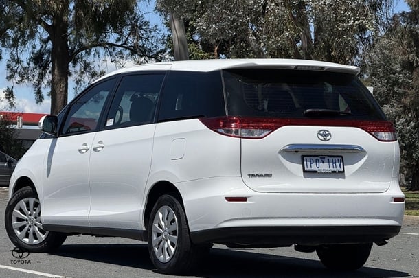 2019 Toyota Tarago GLI in White