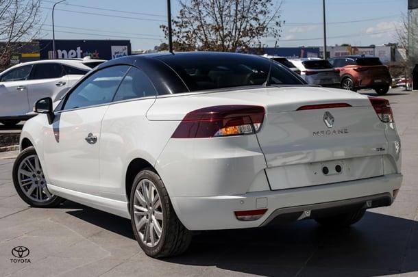 2015 Renault Megane GT-Line in White