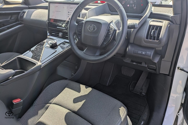 2023 Toyota bZ4X Base in White