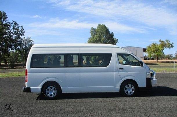 2015 Toyota Hiace SLWB in White