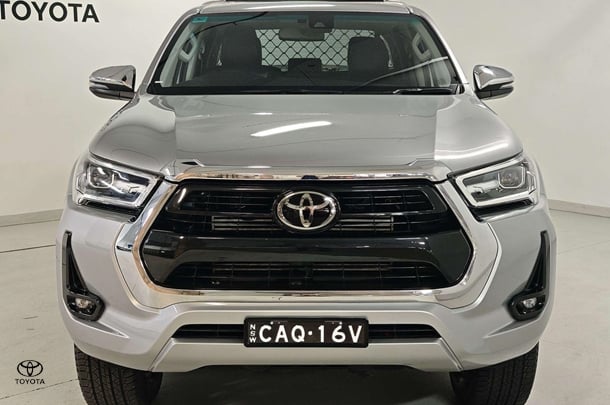 2023 Toyota Hilux SR5 in Silver