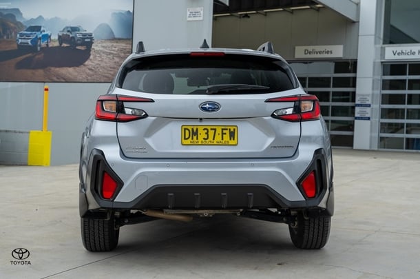 2024 Subaru Crosstrek 2.0L in Silver