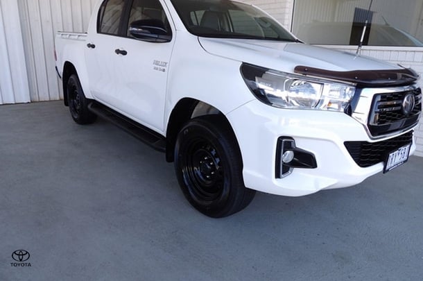 Image of 2020 Toyota Hilux SR