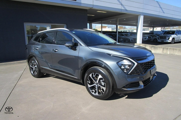 Image of 2025 Kia Sportage SX