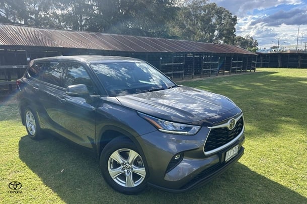 Image of 2021 Toyota Kluger GX