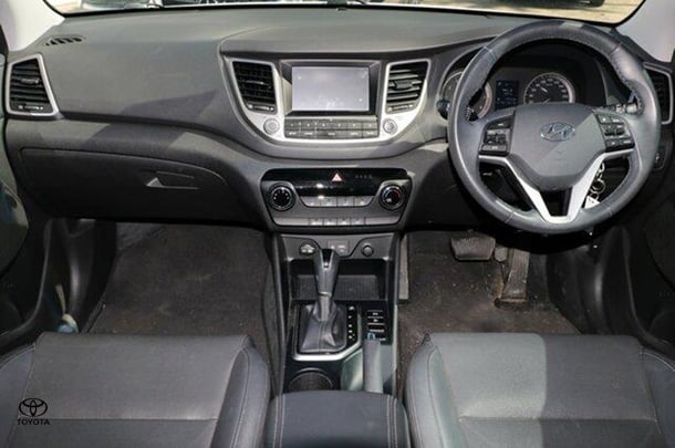 2017 Hyundai Tucson Active X in White