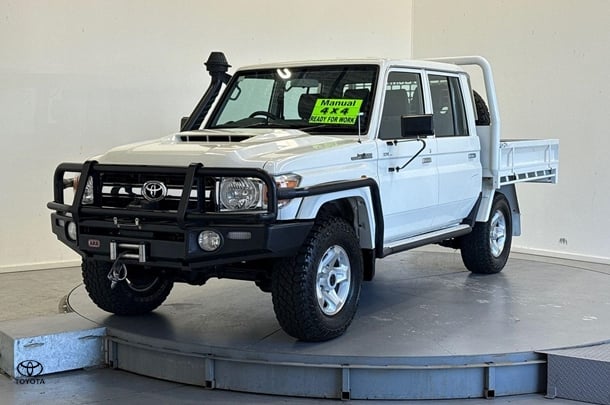 2022 Toyota Landcruiser GXL in White