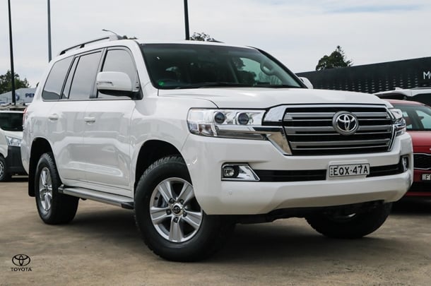 2021 Toyota Landcruiser GXL in White