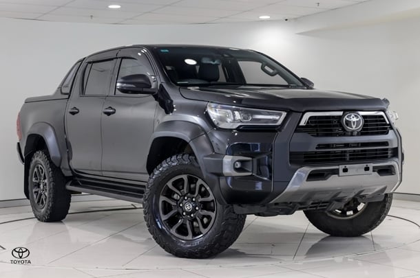 Image of 2023 Toyota HILUX Rogue